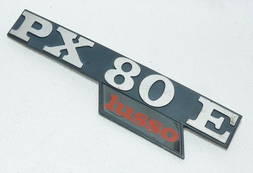 Vespa lusso emblem - vespa, e
